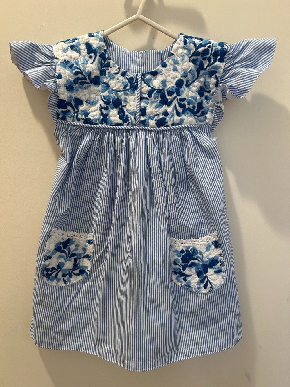 Mi Golondrina Size 2T Blue Floral Dress